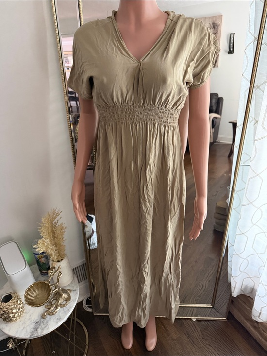 Michael Kors Dresses & Skirts - Michael Kors Olive Maxi Dress with Smocked Waist
